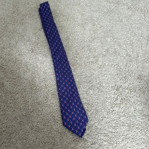 Thomas Pink 100% silk tie purple and pink tie made in Italy. Excellent condition